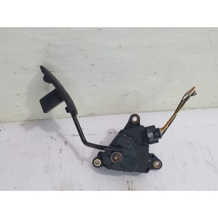 Recambio de pedal acelerador para nissan micra (k12e) acenta referencia OEM IAM 18002AX700  