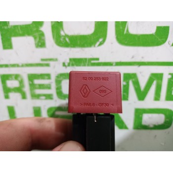 Recambio de rele para renault scenic ii grand emotion referencia OEM IAM 8200253922  