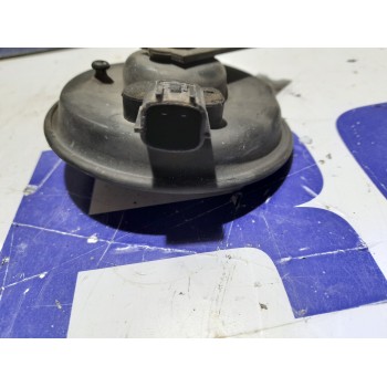 Recambio de claxon para kia carens 2.0 turbodiesel cat referencia OEM IAM E428R000033  