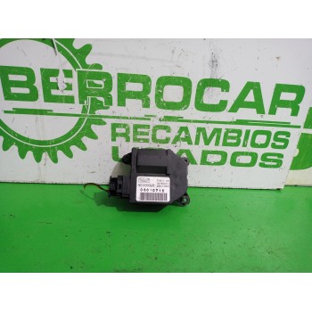 Recambio de motor apertura trampillas para renault scenic ii grand emotion referencia OEM IAM M030990Q  