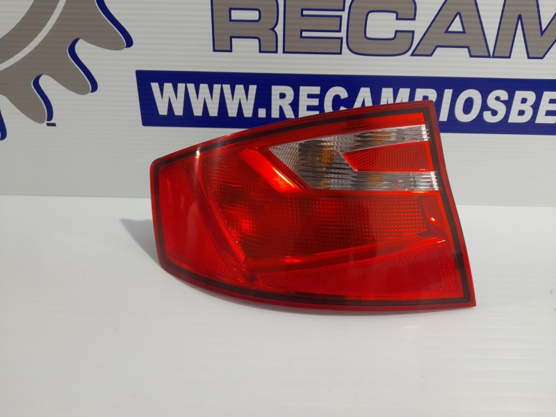 Recambio de piloto trasero izquierdo para seat toledo (kg3) 1.6 tdi referencia OEM IAM 18489601  