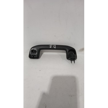 ASIDERO TECHO DELANTERO DERECHO 7461012140C0 