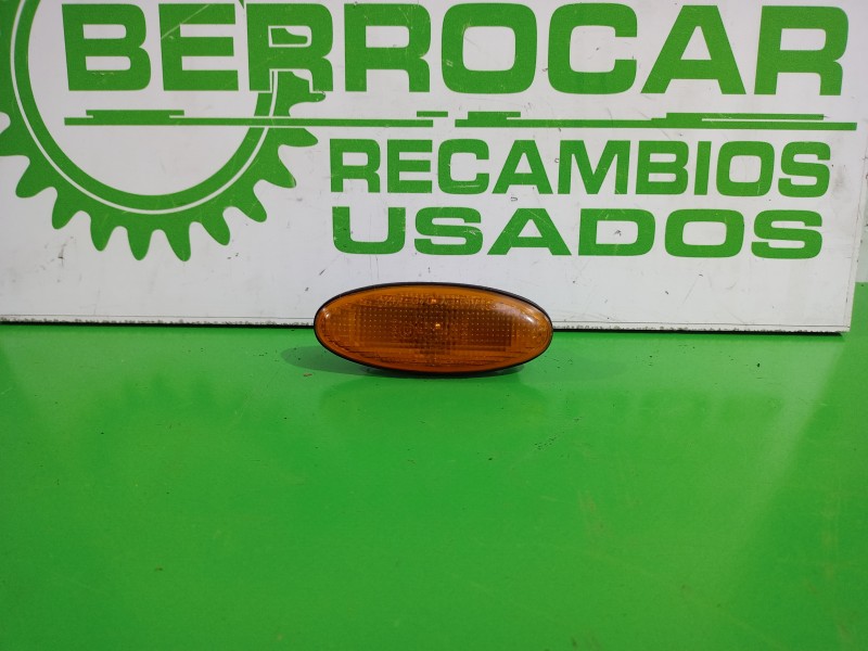 Recambio de pilotos laterales para mazda premacy (cp) referencia OEM IAM 0464120  