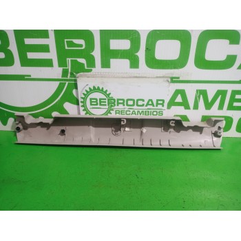 Recambio de moldura para renault megane ii coupe/cabrio confort authentique referencia OEM IAM 7701057222  