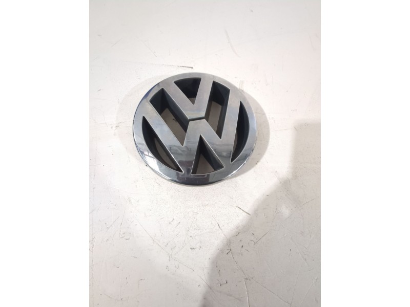 Recambio de emblema para volkswagen polo iv sedán (9n2, 9n4) 1.9 tdi referencia OEM IAM   