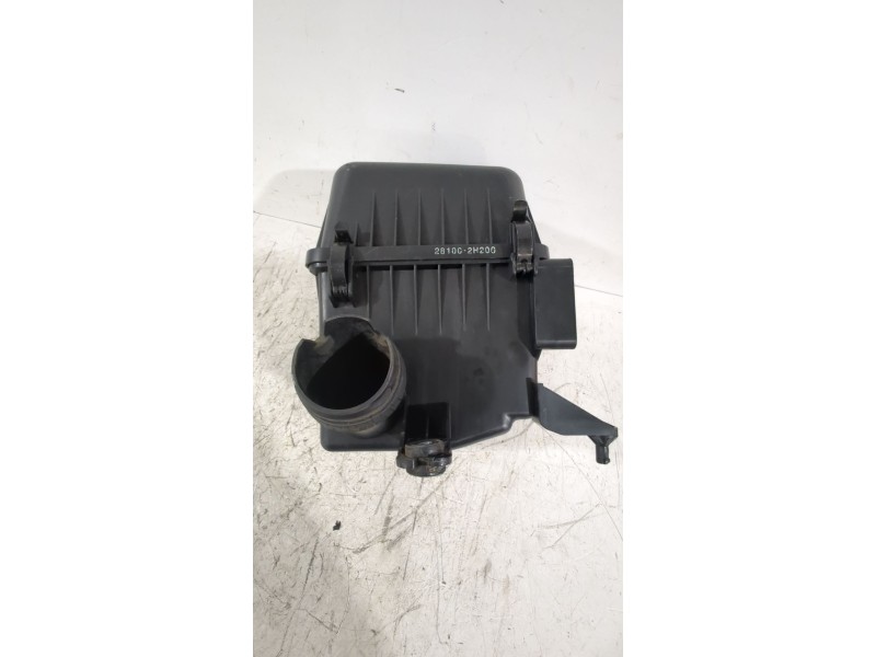 Recambio de caja filtro de aire para kia cee´d hatchback (ed) 1.6 crdi 90 referencia OEM IAM 281002H200  
