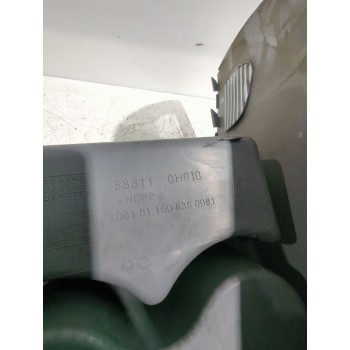 Recambio de consola central para peugeot 107 (pm_, pn_) 1.4 hdi referencia OEM IAM 588110H010  