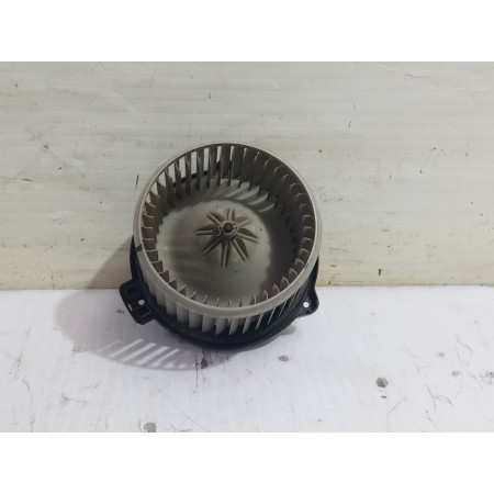 Recambio de motor calefaccion para kia carnival ii 2.9 crdi lx referencia OEM IAM K55261C07  