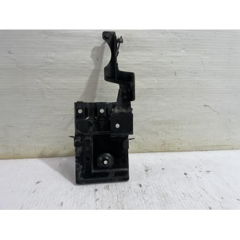 Recambio de soporte bateria para kia carnival ii 2.9 crdi lx referencia OEM IAM K55256120B  