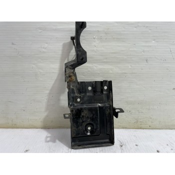 Recambio de soporte bateria para kia carnival ii 2.9 crdi lx referencia OEM IAM K55256120B  