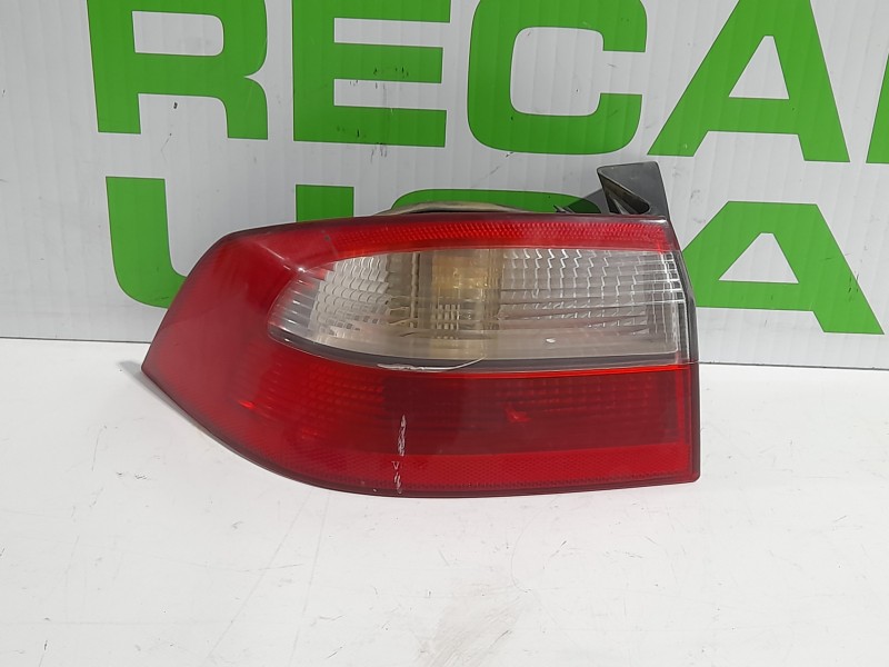 Recambio de piloto trasero izquierdo para renault laguna ii (bg0) 1.6 referencia OEM IAM 8200002473  