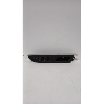 MANDO ELEVALUNAS DELANTERO IZQUIERDO 3799061M04000 