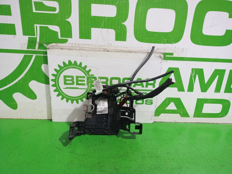 Recambio de caja reles / fusibles para seat ibiza (6j5) emoción referencia OEM IAM 6R0937621  