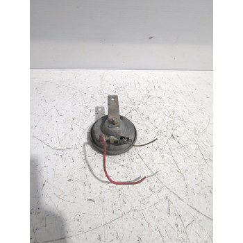 Recambio de claxon para peugeot 107 (pm_, pn_) 1.4 hdi referencia OEM IAM E100200  