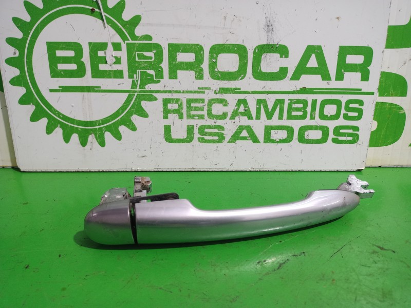 Recambio de maneta exterior trasera derecha para renault scenic ii grand emotion referencia OEM IAM 8200303064  