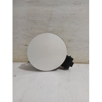 TAPA EXTERIOR COMBUSTIBLE 781215RB0A 