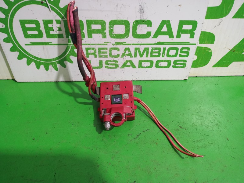 Recambio de borna postiva para renault scenic ii grand emotion referencia OEM IAM 8200381280  