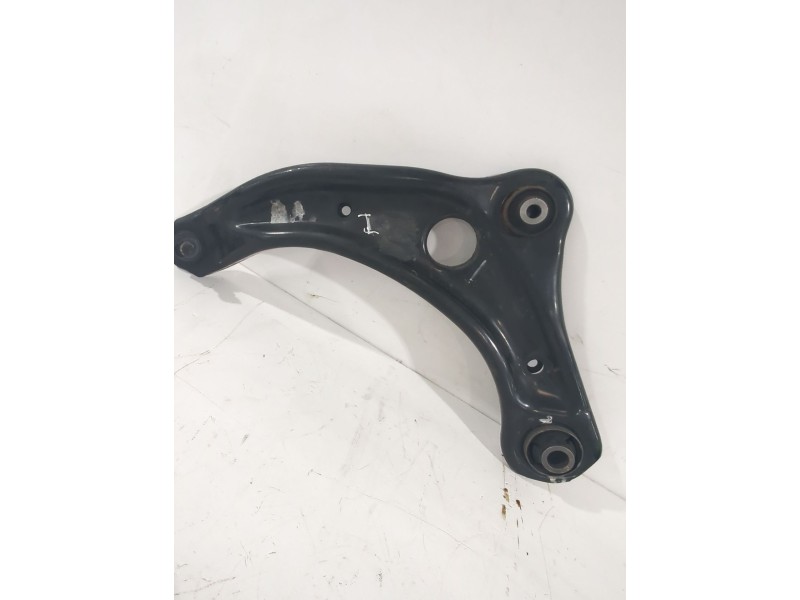 Recambio de brazo suspension inferior delantero izquierdo para nissan micra v (k14) 1.5 dci referencia OEM IAM 545015FA1C  