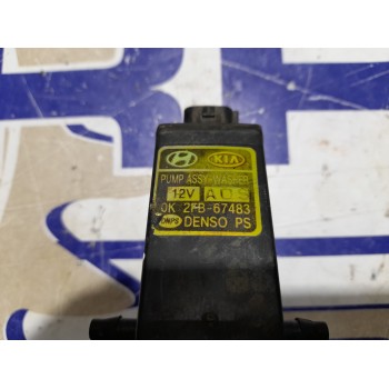 Recambio de bomba limpia para kia carens 2.0 turbodiesel cat referencia OEM IAM 0K2FB67483  