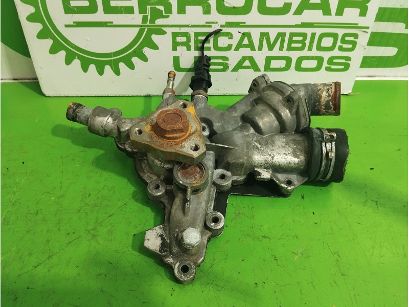 Recambio de termostato para opel astra h berlina essentia referencia OEM IAM 12992692  