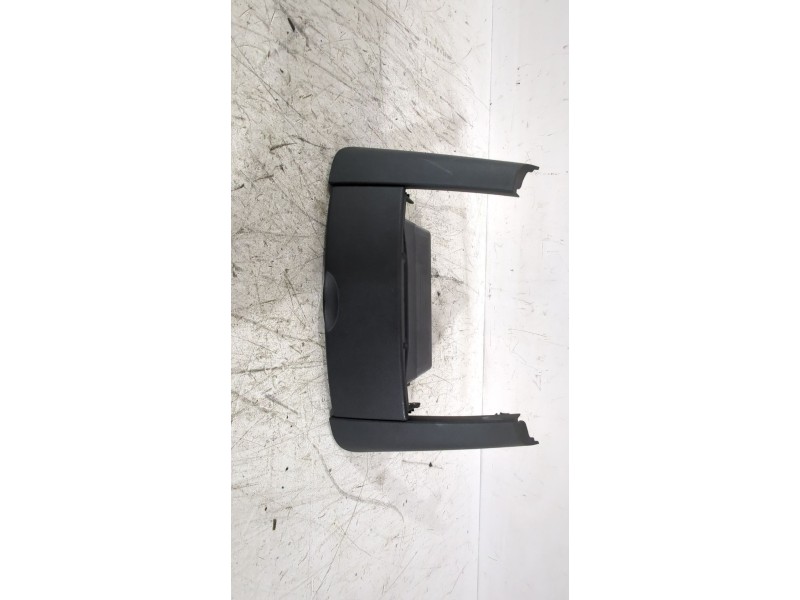 Recambio de cenicero para kia cee´d hatchback (ed) 1.6 crdi 90 referencia OEM IAM 847701H000  