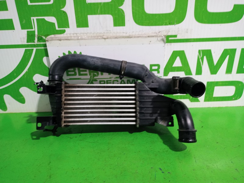 Recambio de intercooler para opel astra h berlina elegance referencia OEM IAM 13128926  