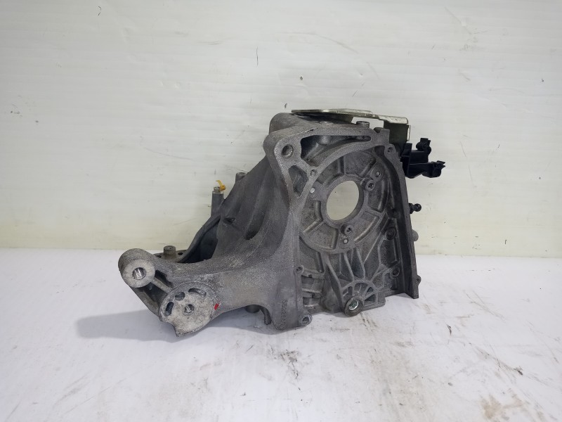 Recambio de soporte alternador para alfa romeo giulietta (191) 1.6 jtdm cat referencia OEM IAM 55226624  