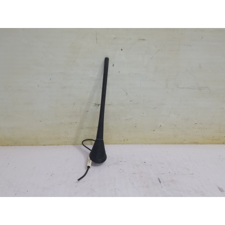 Recambio de antena para skoda fabia (5j2 ) family referencia OEM IAM 6R0035501F  