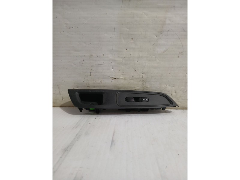 Recambio de mando elevalunas delantero derecho para nissan micra v (k14) 1.5 dci referencia OEM IAM 809605FA1A  