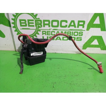 Recambio de caja reles / fusibles para renault scenic iii xmod bose referencia OEM IAM 63511832  