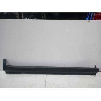 Recambio de faldon lateral para mg marvel r referencia OEM IAM 529307997  