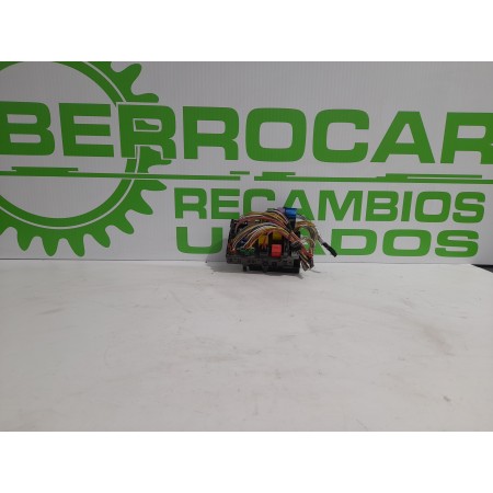 Recambio de caja reles / fusibles para renault laguna ii (bg0) 1.6 referencia OEM IAM 8200004201E  