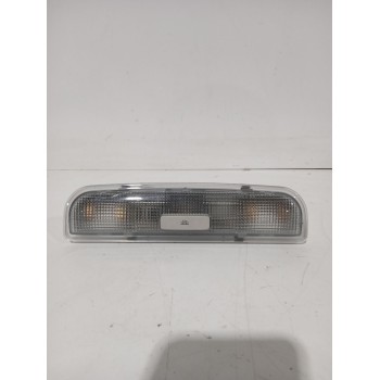 LUZ INTERIOR 8P0947111 