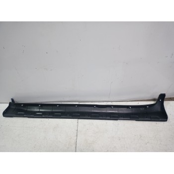 Recambio de faldon lateral para mg marvel r referencia OEM IAM 529307997  