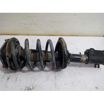 Recambio de amortiguador delantero derecho para kia carnival ii 2.9 crdi lx referencia OEM IAM K55F54700  