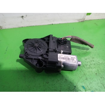 Recambio de motor elevalunas trasero izquierdo para renault scenic iii xmod bose referencia OEM IAM 915946200  