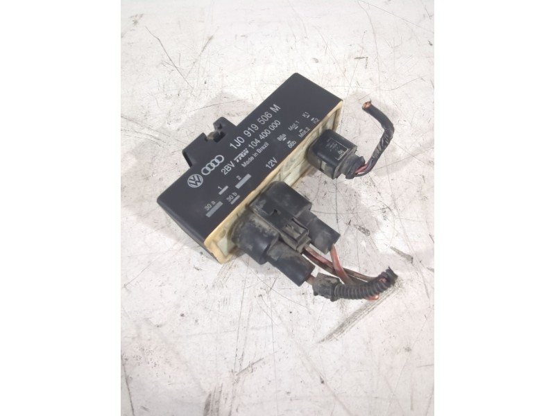 Recambio de caja precalentamiento para volkswagen polo iv sedán (9n2, 9n4) 1.9 tdi referencia OEM IAM 1J091950M  