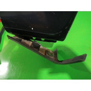 Recambio de aleta delantera derecha para ford focus berlina (cap) 1.6 16v cat referencia OEM IAM 1376483  