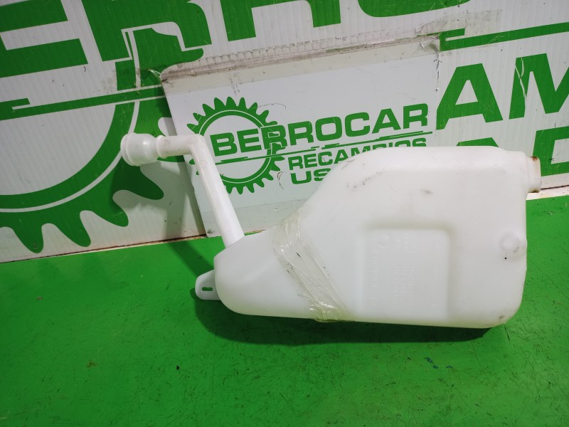 Recambio de deposito limpia para renault scenic iii xmod bose referencia OEM IAM 289108770R / 289104118R  