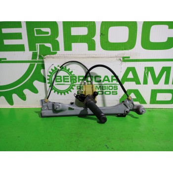 ELEVALUNAS TRASERO DERECHO 827000001R 