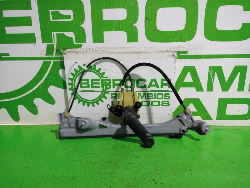 Recambio de elevalunas trasero derecho para renault laguna grandtour iii renault laguna iii grandtour referencia OEM IAM 8270000