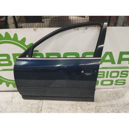 Recambio de puerta delantera izquierda para volkswagen passat berlina (3b3) 1.6 referencia OEM IAM 3B4831051BE  