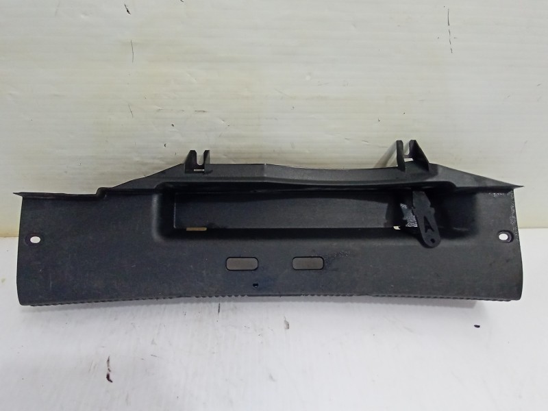 Recambio de moldura maletero para skoda fabia (5j2 ) family referencia OEM IAM 5J6863459  
