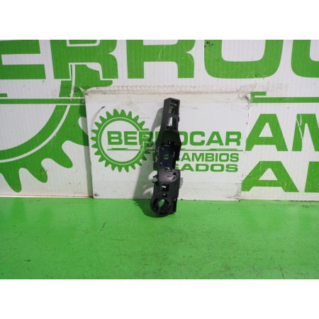 Recambio de maneta exterior trasera derecha para renault laguna grandtour iii renault laguna iii grandtour referencia OEM IAM 82