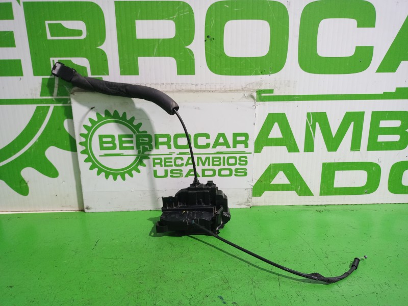 Recambio de cerradura puerta trasera izquierda para renault laguna grandtour iii renault laguna iii grandtour referencia OEM IAM