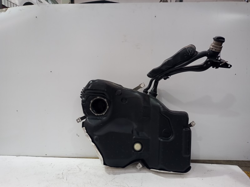 Recambio de deposito combustible para volkswagen passat lim. (362) advance bluemotion referencia OEM IAM 4371038  