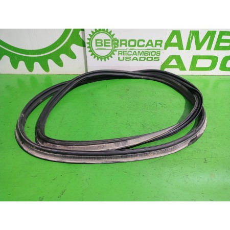 Recambio de goma contorno para nissan qashqai (j11) acenta referencia OEM IAM 828314EA0E  