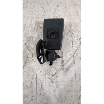 ENGANCHE CINTURON TRASERO IZQUIERDO 13274778 