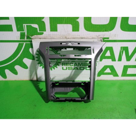 Recambio de moldura para opel astra h berlina elegance referencia OEM IAM 13141091  