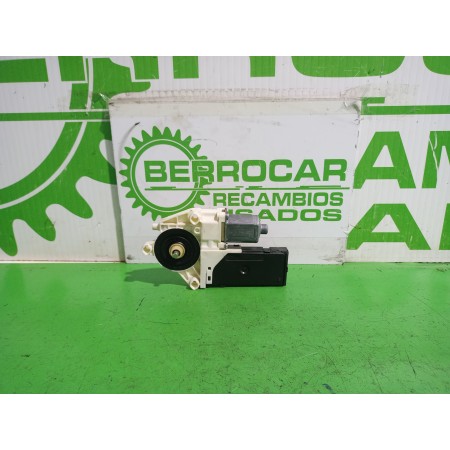 Recambio de motor elevalunas delantero derecho para renault laguna grandtour iii renault laguna iii grandtour referencia OEM IAM